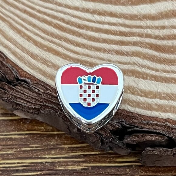 Pandora Croatia Croatian Flag heart Bead Charm Pendant - Picture 1 of 3